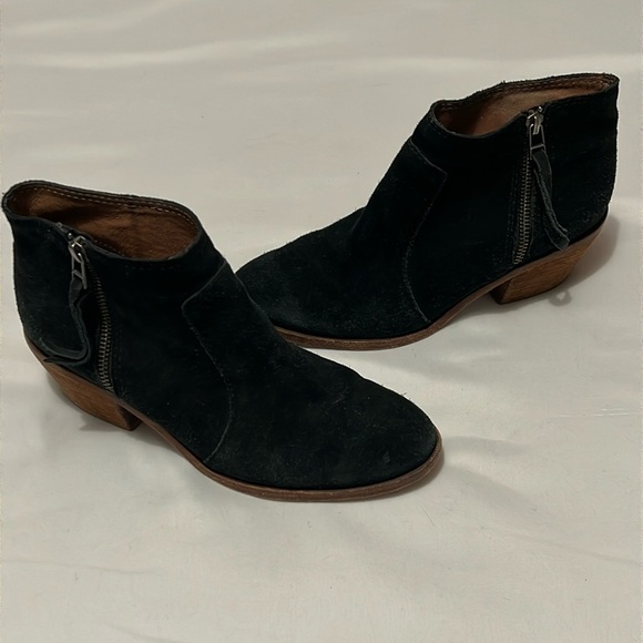 Madewell Black Suede Ankle Boots - Picture 1 of 12